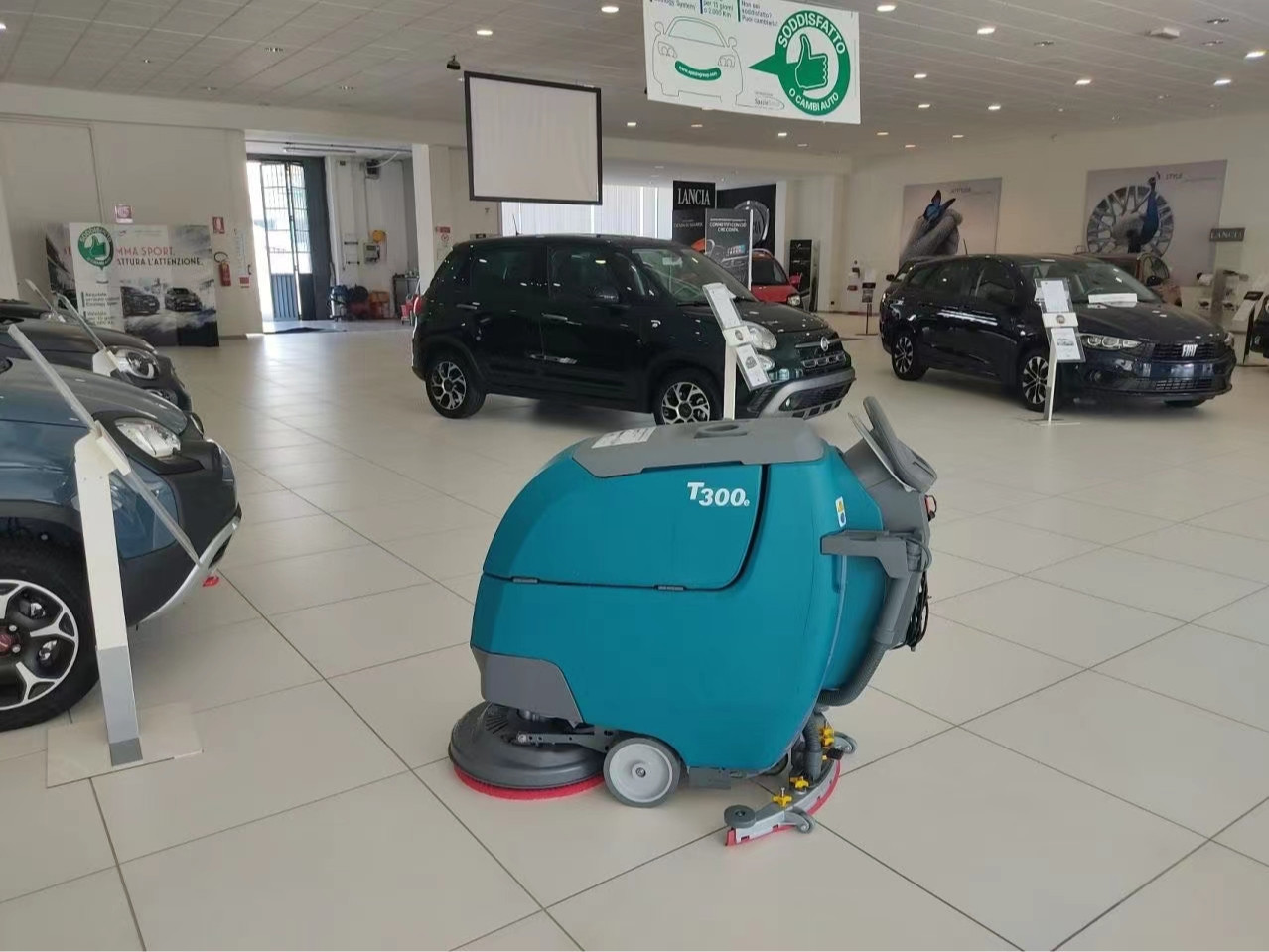 青島工業(yè)手推式洗地機(jī)廠家有哪些？