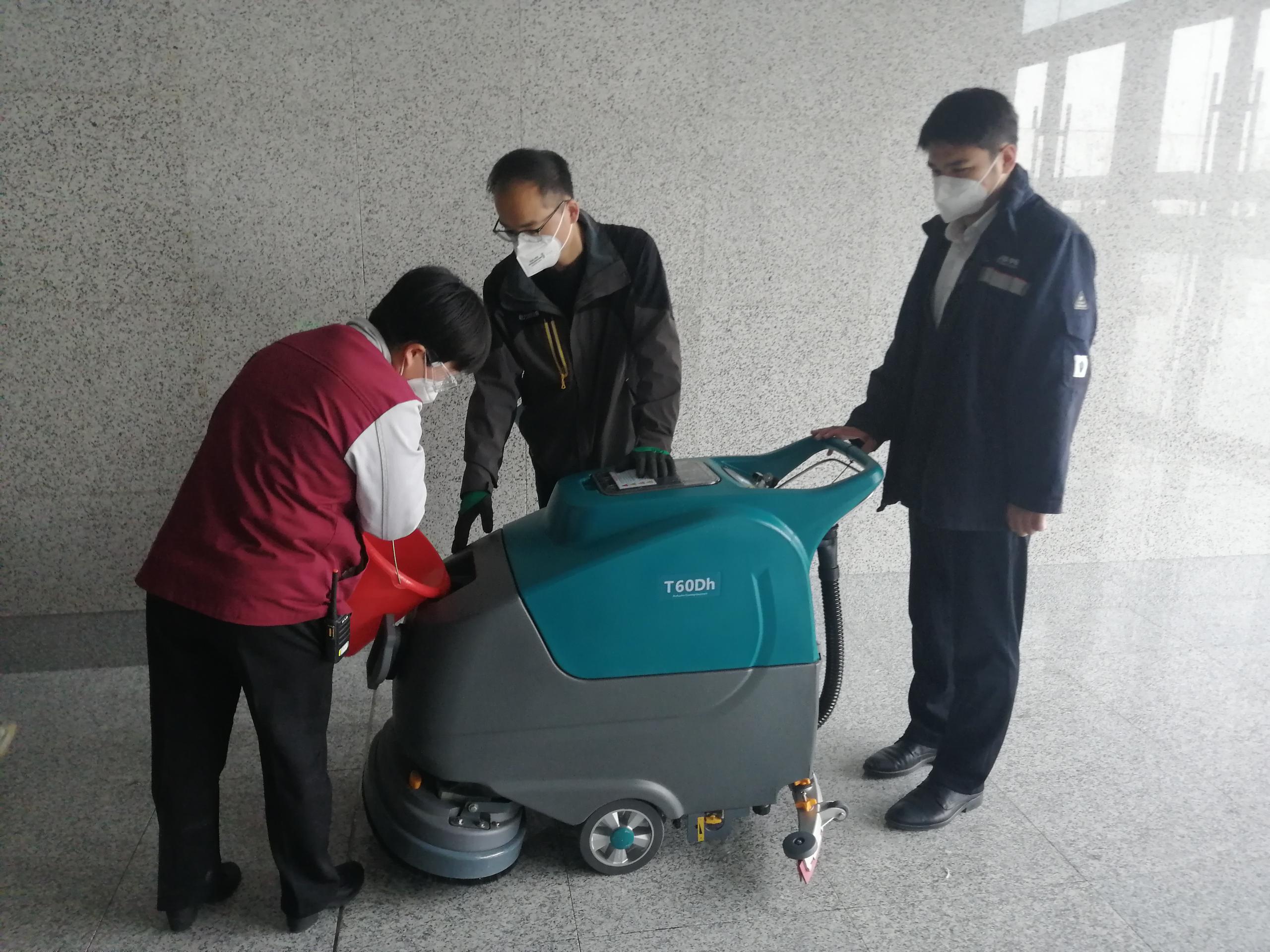 買(mǎi)洗地機(jī)要買(mǎi)燃油的嗎？