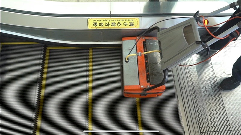 扶梯清洗機(jī)3 (2) 扶梯清洗機(jī)3 (2)