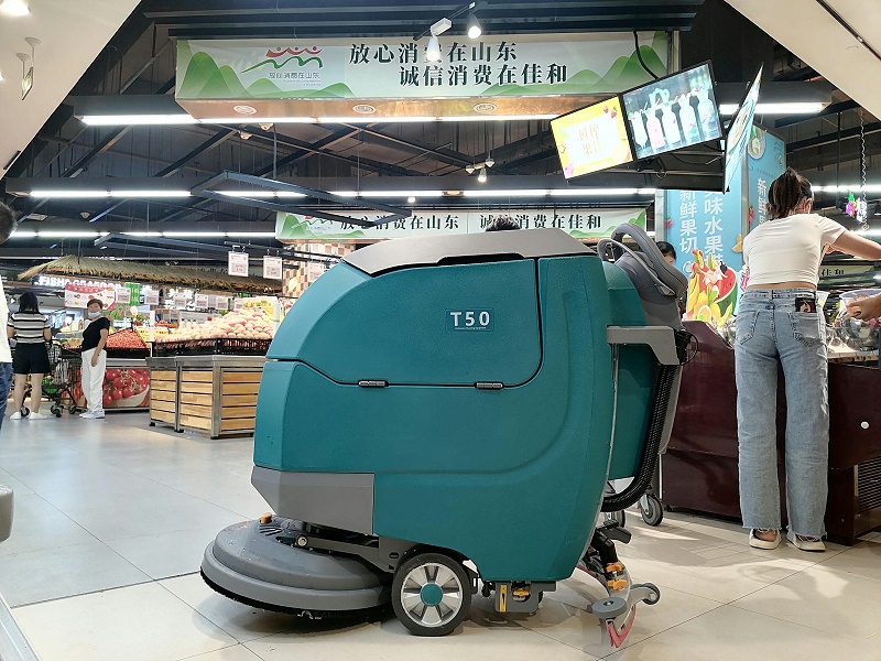 洗地機(jī)圖片 洗地機(jī)圖片