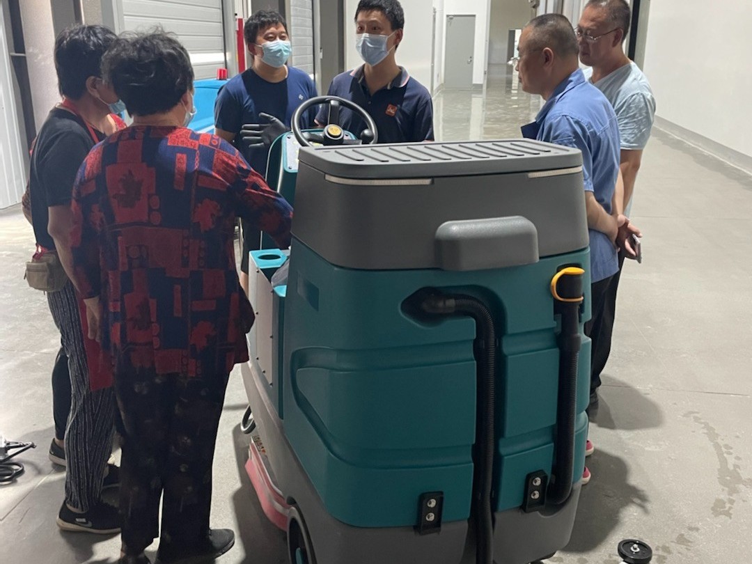 洗地機的刷盤使用久了，為什么會出現(xiàn)故障呢