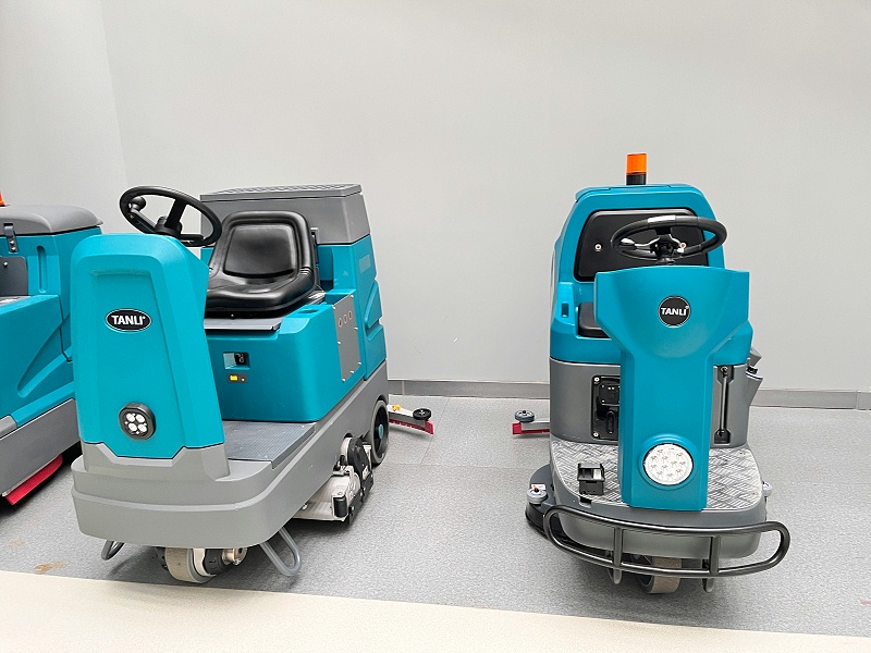 工業(yè)洗地機 工業(yè)洗地機