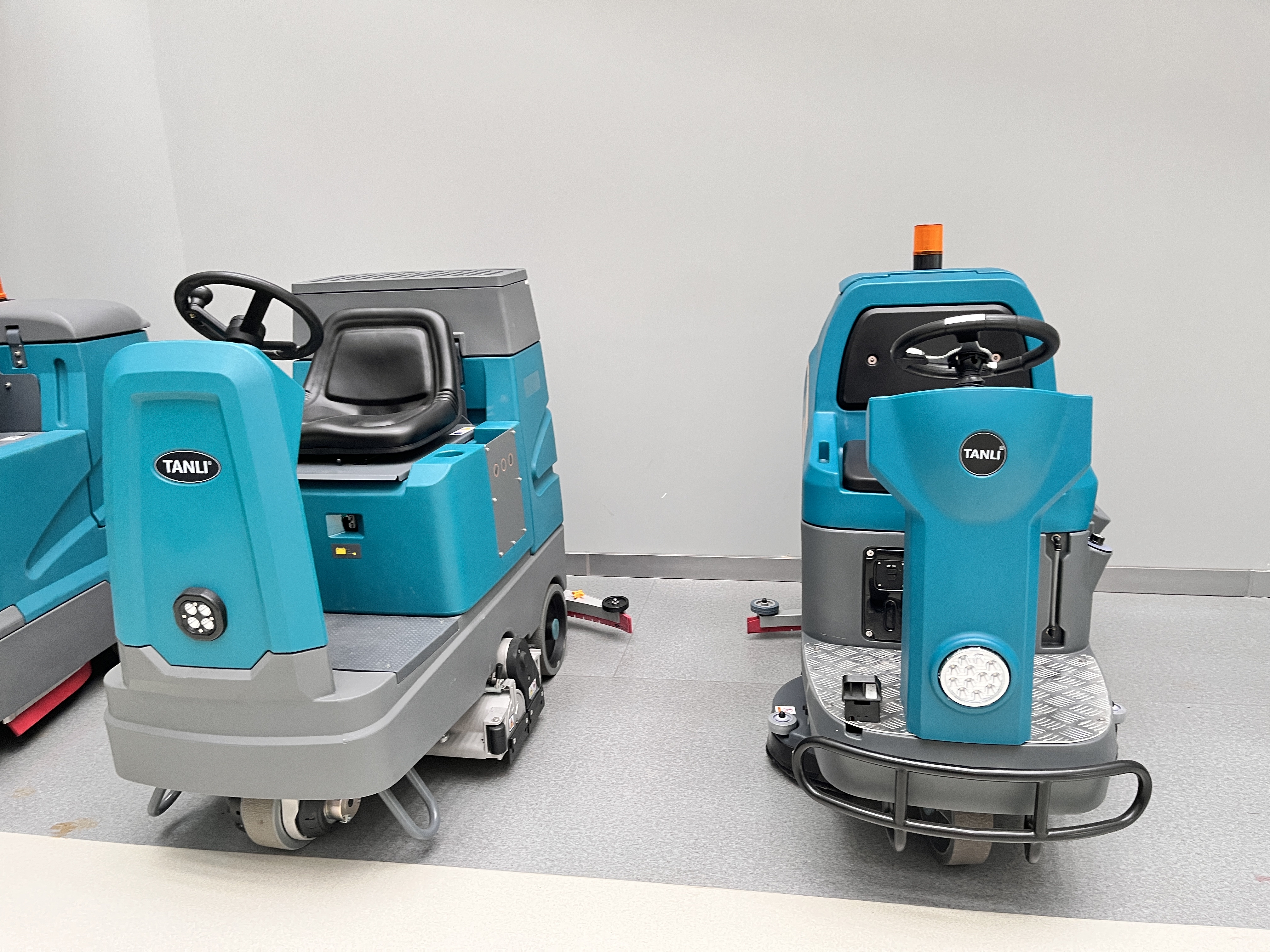 工廠洗地機(jī)首選！